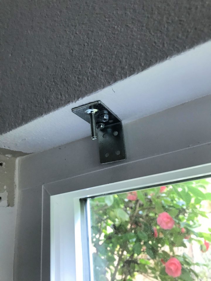 How to Install Roman Shades in 5 Easy Steps Nuggetlands