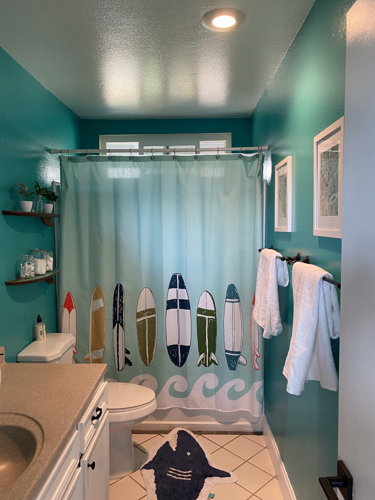 Kid's Beach Bathroom: Budget Friendly DIY Update
