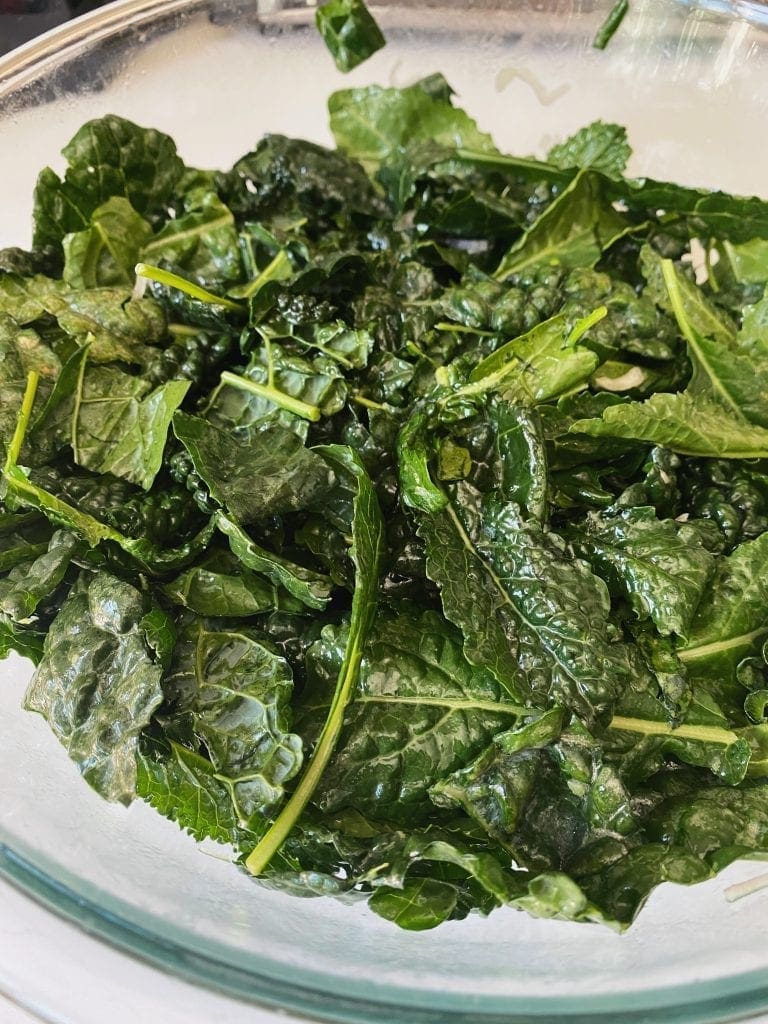 massaged kale salad before the toppings